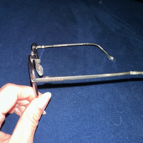 Stylish Aire Brown Sunglasses - Picture 3 of 3